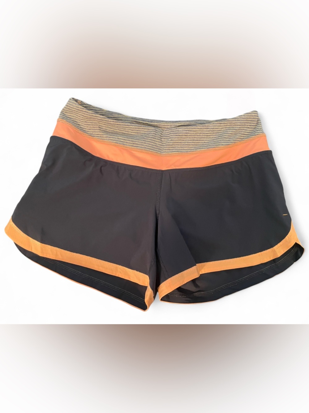NWOT LuluLemon Grey and Orange Running Shorts Women’s Size 6